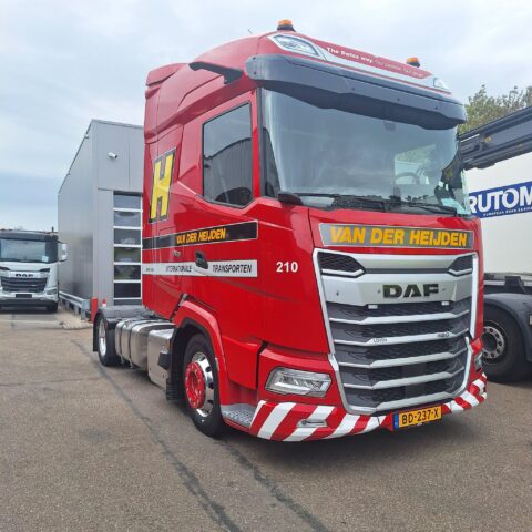 Ausgelieferter LKW DAF XF 480 FT Low Deck an JH van der Heijden